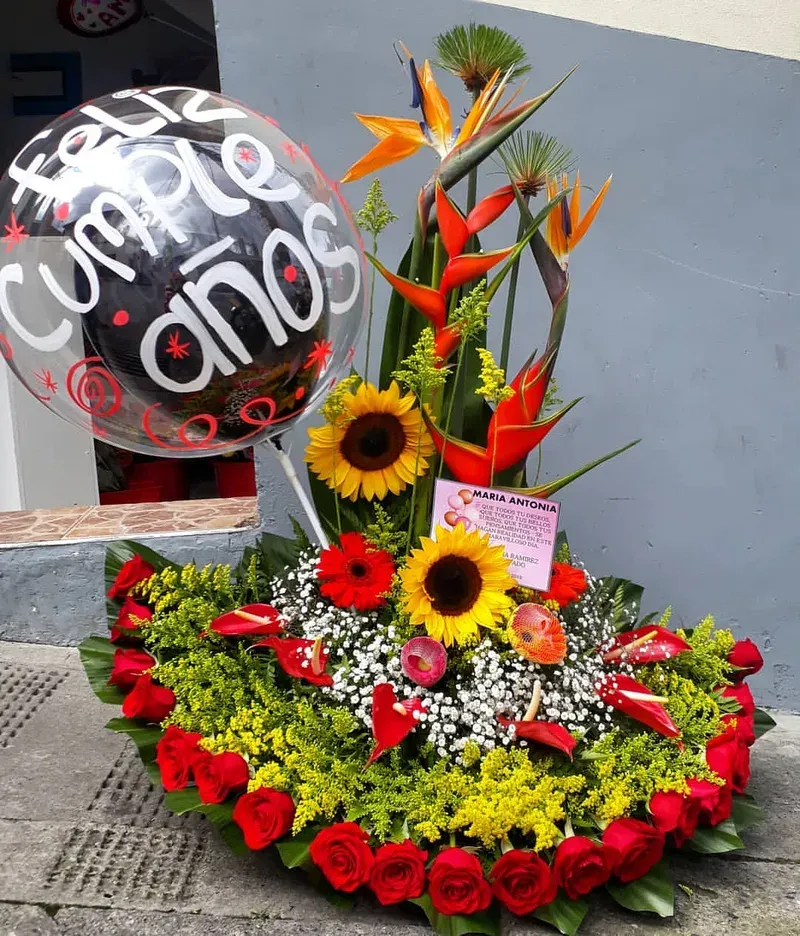 Detalle Floral de Cumpleaños Especial a domicilio en Manizales — Jardín Primavera Floristería