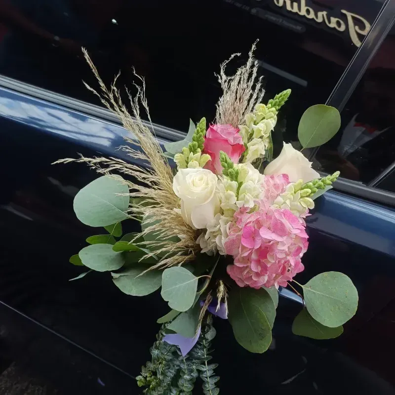 Centro de Mesa con Hortensias para Eventos a domicilio en Manizales — Jardín Primavera Floristería