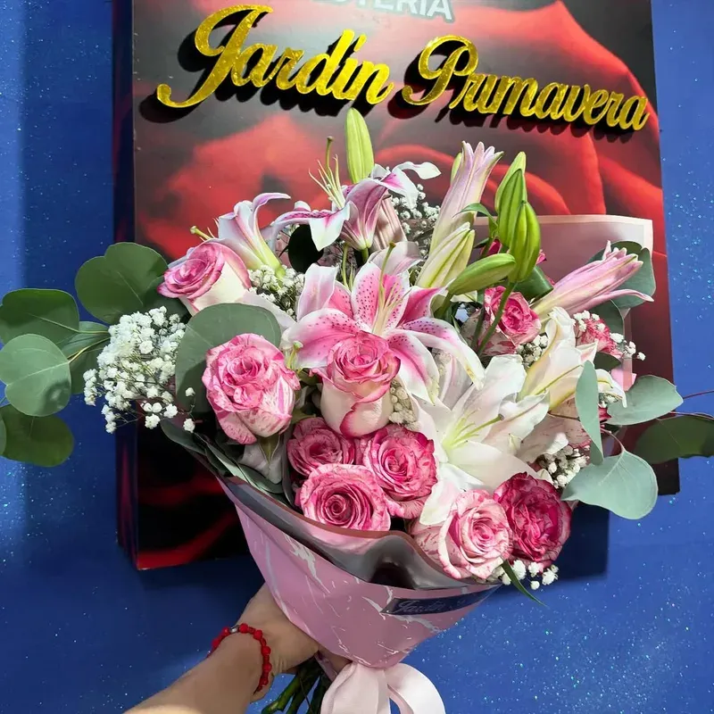 Bouquet Estilo Vintage a domicilio en Manizales — Jardín Primavera Floristería
