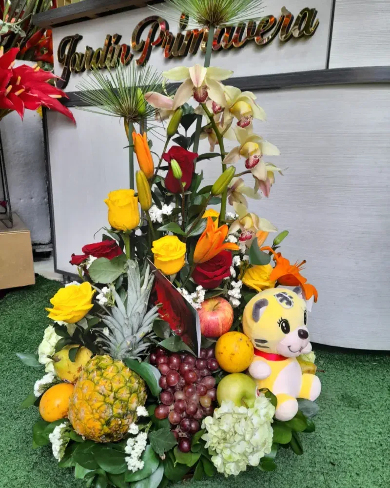 Frutero Floral Decorativo a domicilio en Manizales — Jardín Primavera Floristería