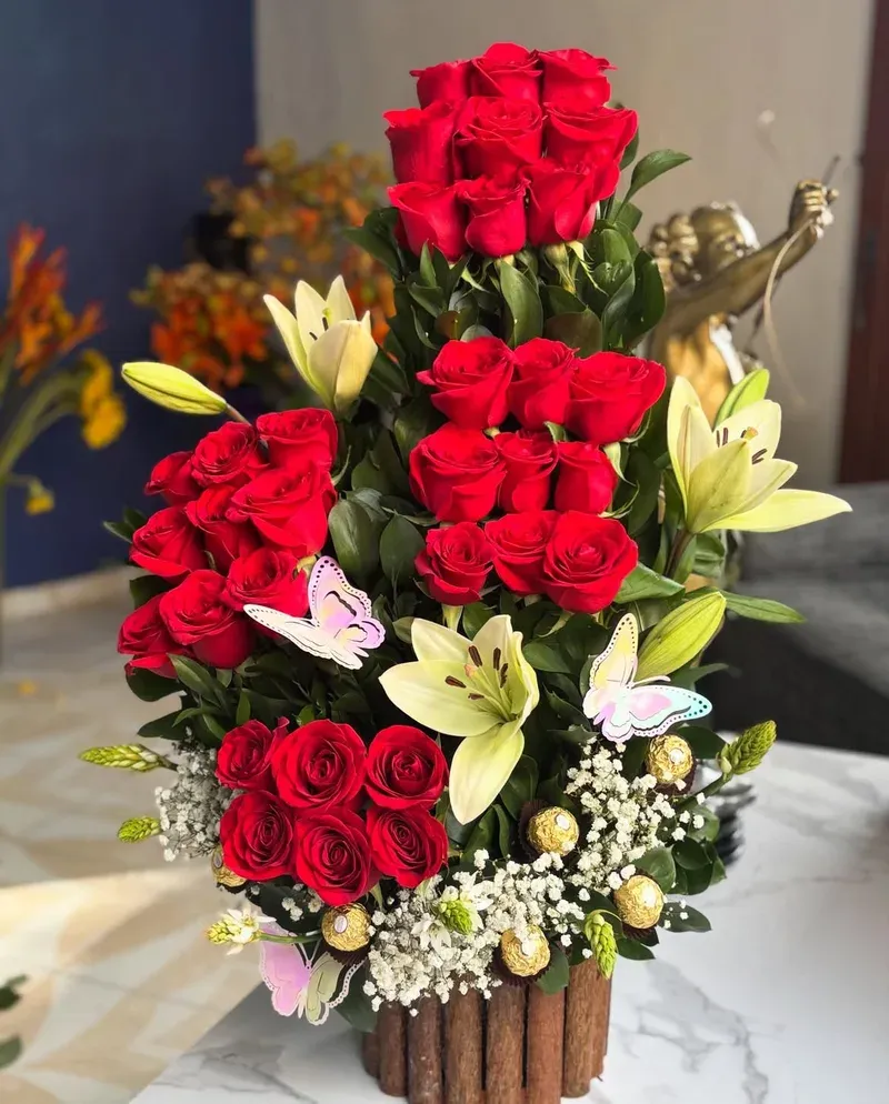 Ramo de Flores Blancas a domicilio en Manizales — Jardín Primavera Floristería